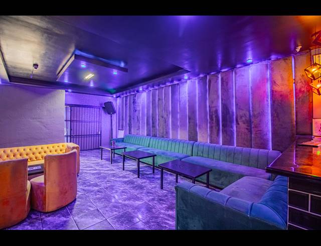 500M² BAR/PUB TO LET IN REGENTS PARK